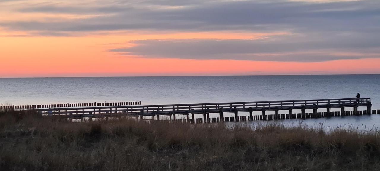Ferienwohnung "Juliette" Zingst Bagian luar foto